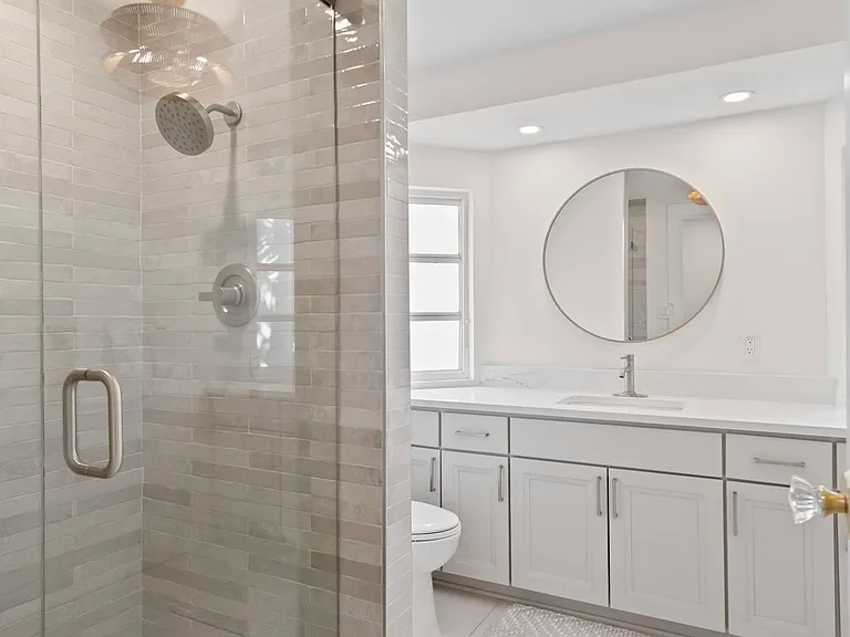 6960 Poinsetta Ave — Photo 17