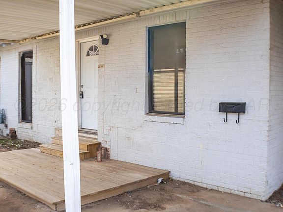 2nd image of 1022 SW 15th Ave