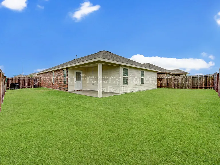 8002 Carillon Way — Photo 26
