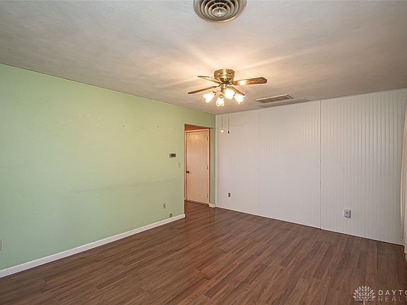 4th image of 335 Frizzell Ave