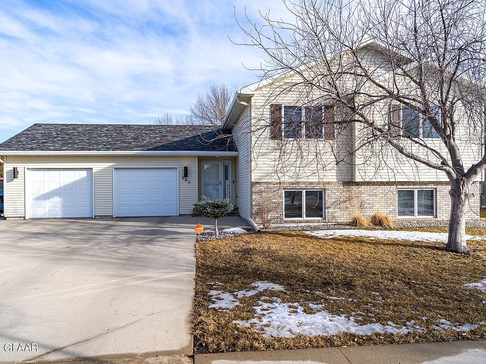 1st image of 686 Mighty Acres Dr
