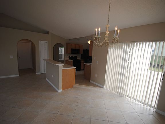 3rd image of 15839 Golden Club St