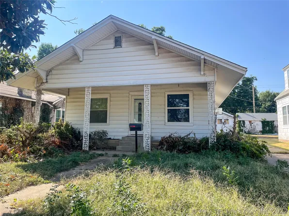 1010 S 6th St, Ponca City, OK 74601