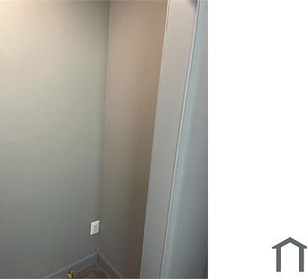 5th image of 176 W Seymour St Floor 1