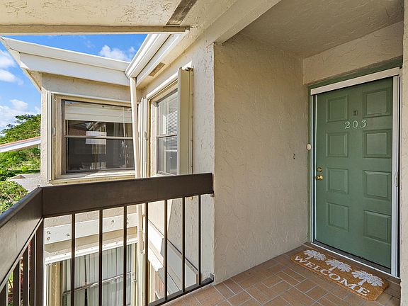 4th image of 13369 Touchstone Place #203