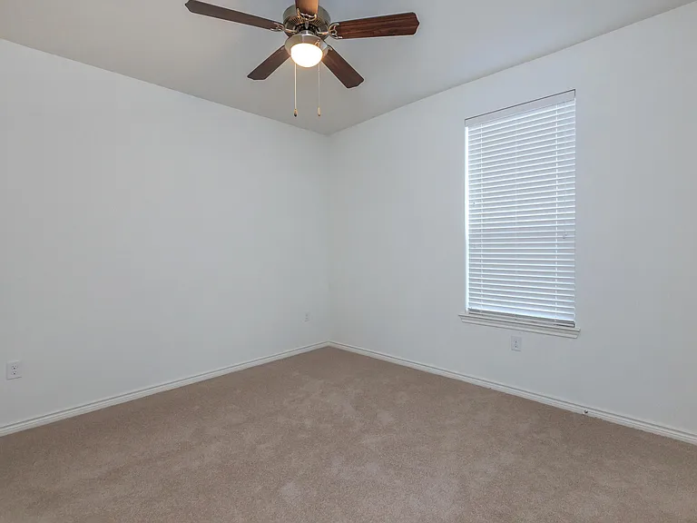 Alton Park Apartments — Photo 46