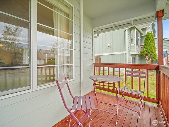 3rd image of 1117 Loves Hill Drive