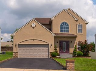 2705 Ruth Way, Philadelphia, PA 19114