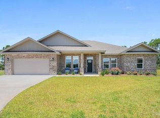 5504 Chenier Dr, Gulf Breeze, FL 32563