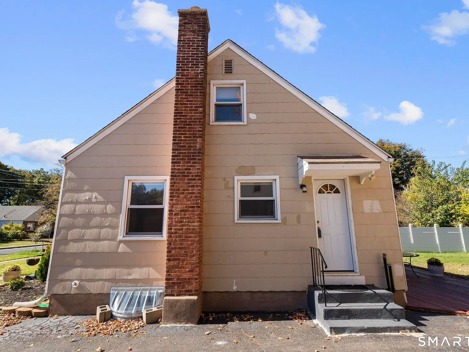 2 bed, 1.0 bath, 1160 sqft, $2,300 — Photo 2