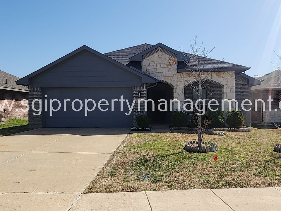 1st image of 1703 Crimson Ave