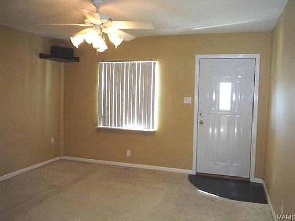 2nd image of 308 E Roosevelt Ave