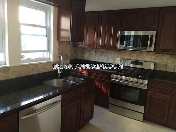 1st image of 85 Fairbanks St #1