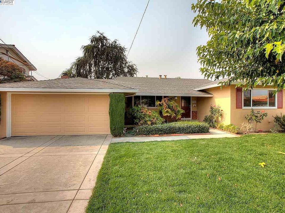 1st image of 7346 Newcastle Ln