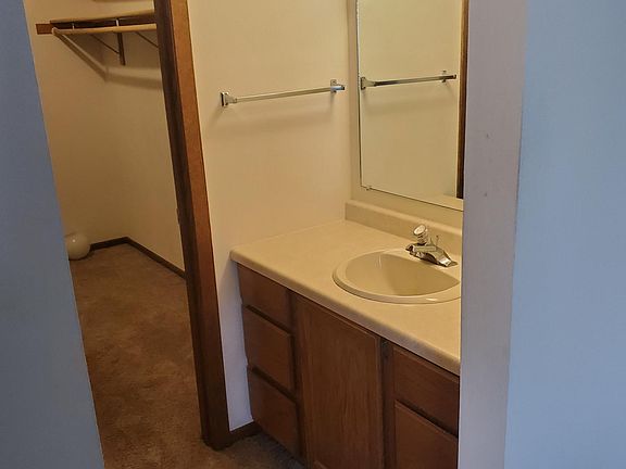 2nd image of 214 Heather Ln