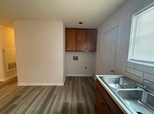 212 College St APT C, Graham, NC 27253
