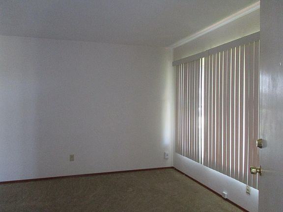 3rd image of 735 Garrett Ave