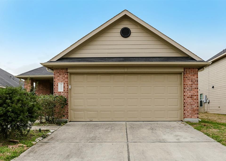 1st image of 21523 Ornella Cir