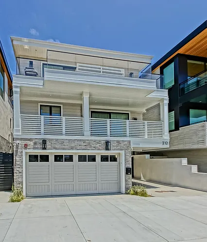 212 Manhattan Ave Photo 1