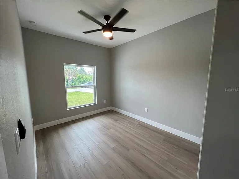 12130 Henley Ave — Photo 9