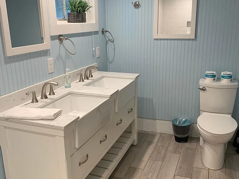 Updated full bath-2 sinks! :)