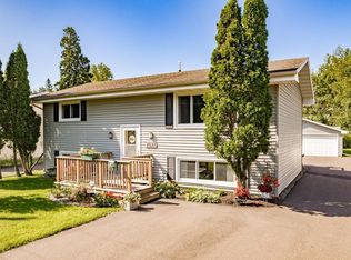 2833 Hutchinson Rd, Duluth, MN 55811