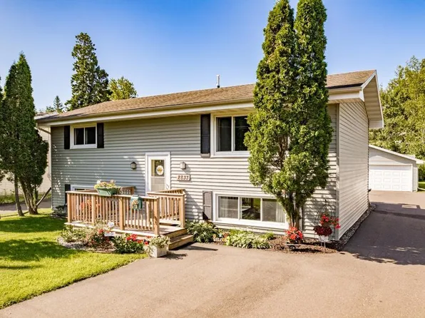 2833 Hutchinson Rd, Duluth, MN 55811