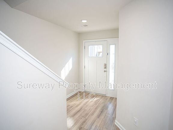 3rd image of 22 Rome Way
