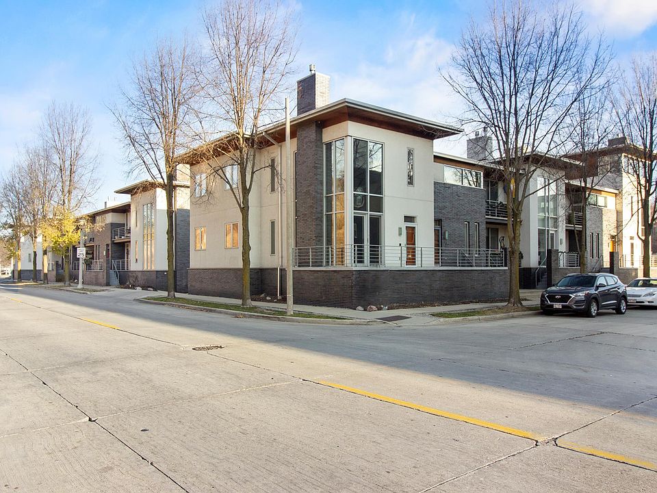 1st image of 1924 N Booth St #1