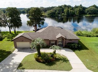 5411 Riverhills Dr, Temple Terrace, FL 33617
