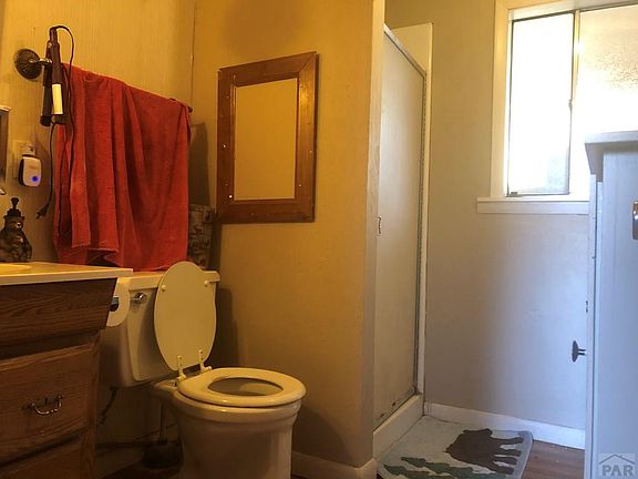 5th image of 801 S 1st St