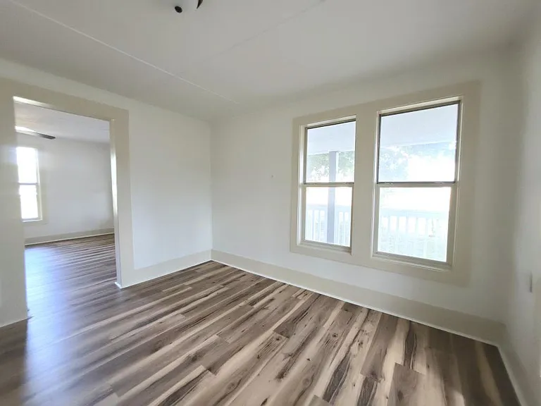 101 E Osr — Photo 19