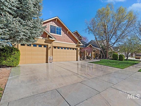 2nd image of 928 W Barrymore Dr