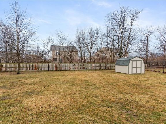 3rd image of 515 Green Meadow Dr