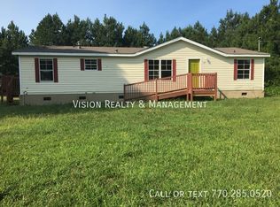 35 Crest Rd, Carrollton, GA 30116