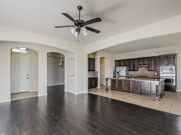 2nd image of 400 Turnstone Ct