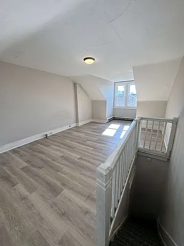 458 S Olden Ave Photo 1