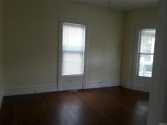 5th image of 37 Tower Pl #1
