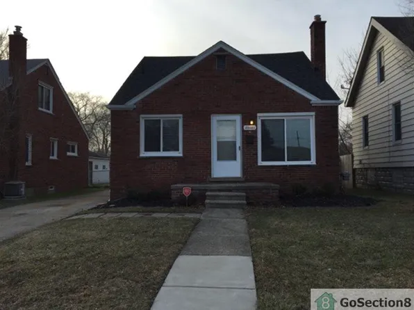 23121 Hayes Rd, Eastpointe, MI 48021