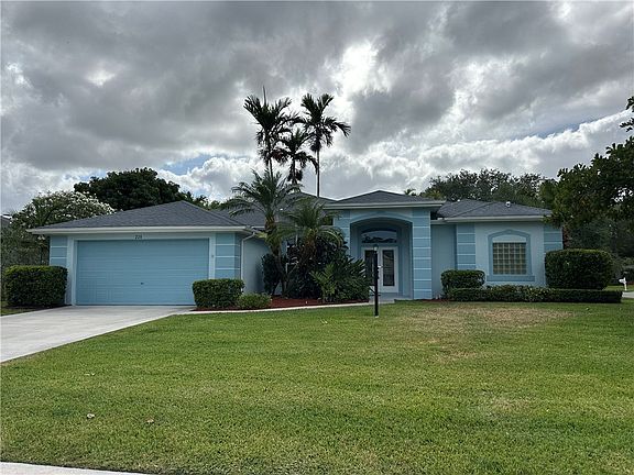 4th image of 220 53rd Cir
