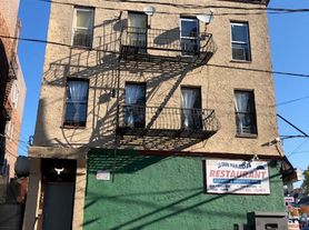 190 Clinton Ave, Jersey City, NJ