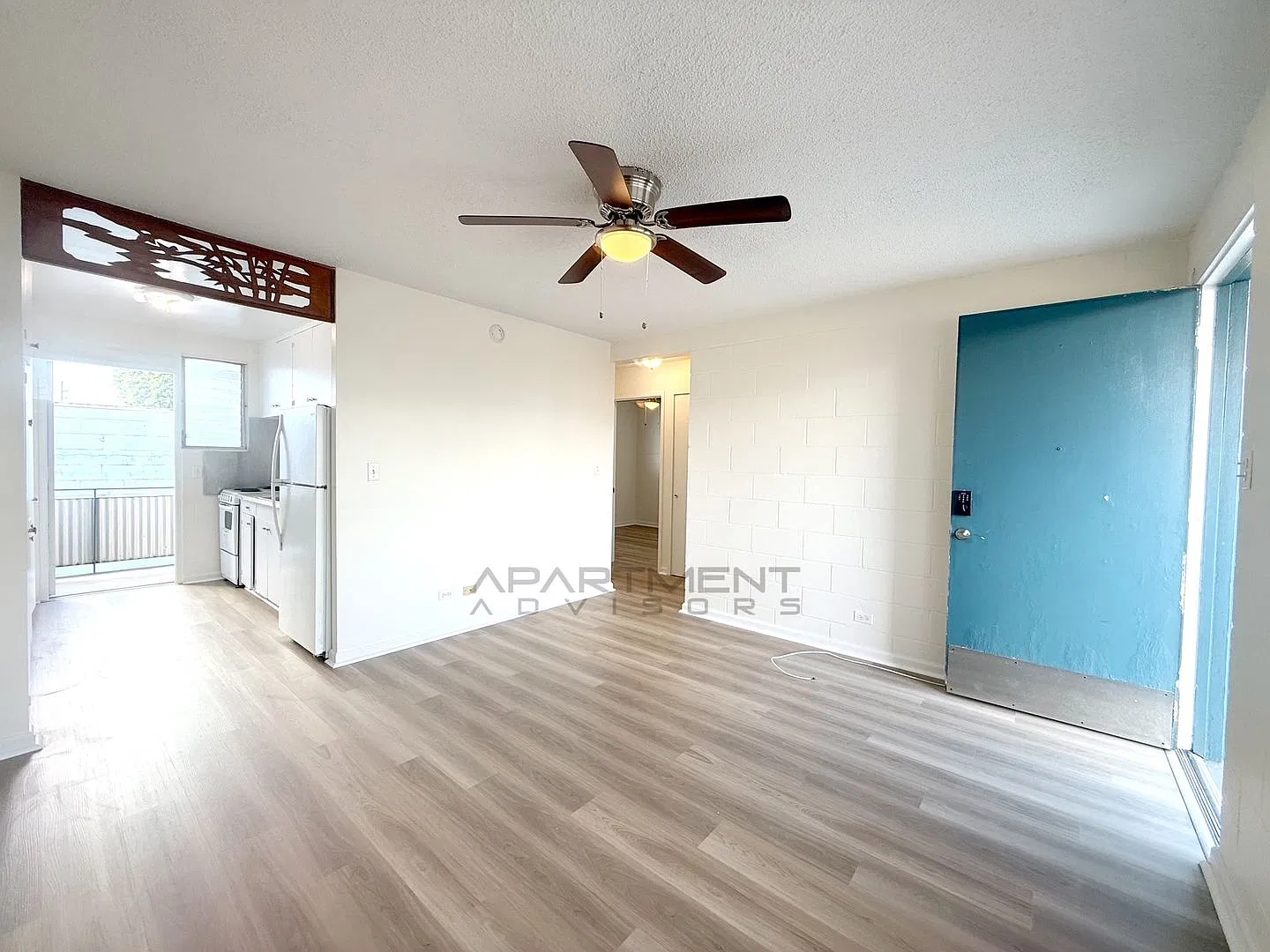 *See Full Ad For Details* $1,000 Move In Special! 2bd / 1ba / 1 Prk! Close To Downtown / Chinatow... — Photo 4