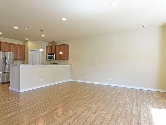 4th image of 13931 34th Dr SE Unit A
