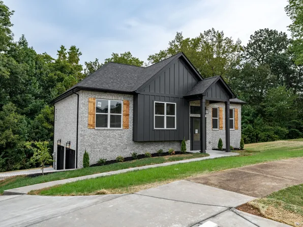 911 Dixie Ln, Pleasant View, TN 37146