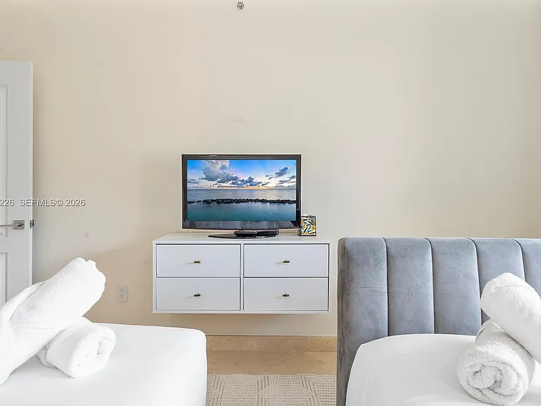 17555 Atlantic Blvd #508 — Photo 64