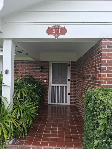 5111 Fairfax E Photo 1