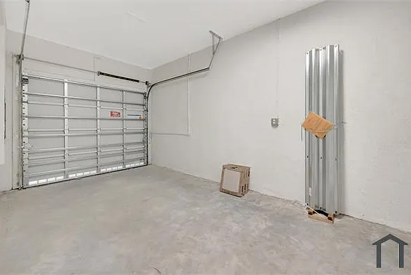 2556 SE 27th Ct — Photo 9