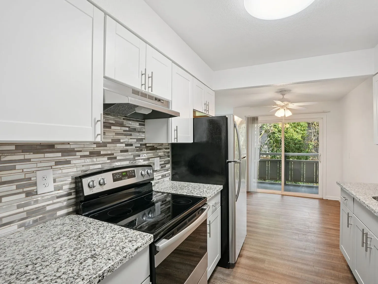 Images Springcreek Apartments — Photo 1