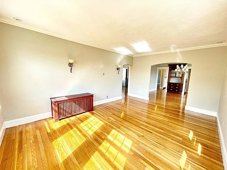 15 Puritan Rd — Photo 7