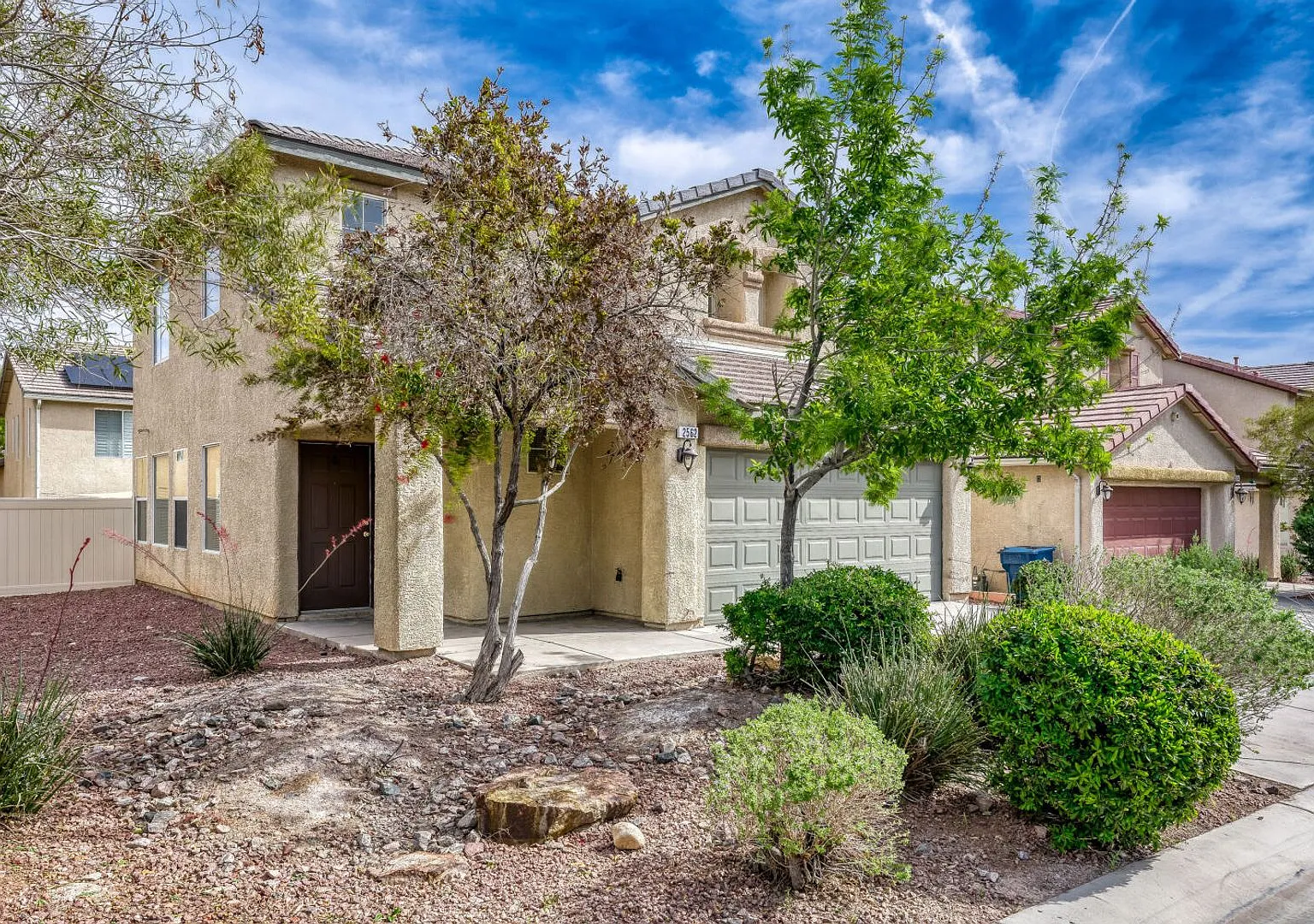 Beautiful 4-Bedroom Henderson Home with Fireplace & 2-Car Garage! — Photo 4